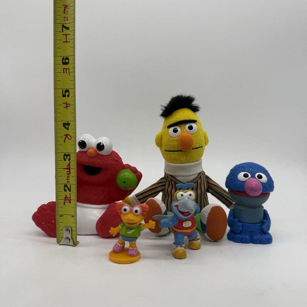 Sesame Street Figures Random Lot Elmo Burt Grover & More PBS - Picture 2 of 4